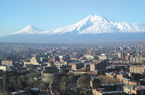 Ermənistanda şagird qıtlığı yaranıb - STATİSTİKA
