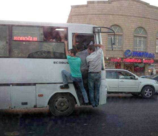 Günün içindən şərhsiz FOTO