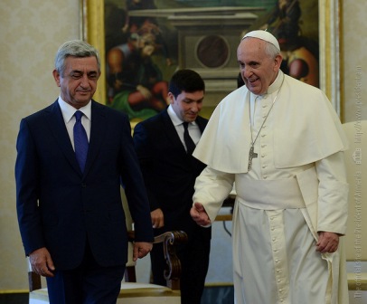Papa Sərkisyanın “erməni soyqırımı” ilə bağlı təklifini qəbul etdi