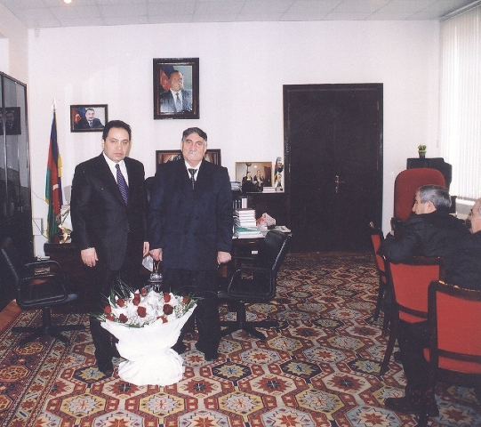 Rektor Abel Məhərrəmov ənənəni pozdu - FOTOLAR