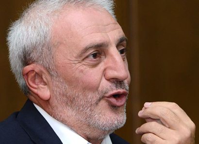 Erməni deputat: “Müstəqilliyimiz əldən gedir” 