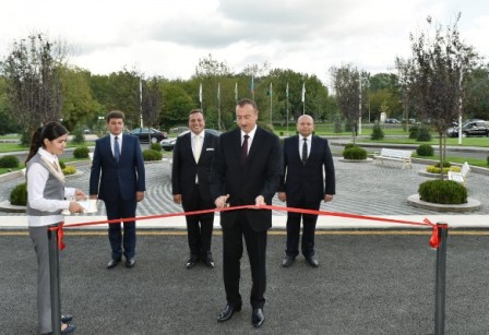Prezident İsmayıllı və Qəbələdə oldu 