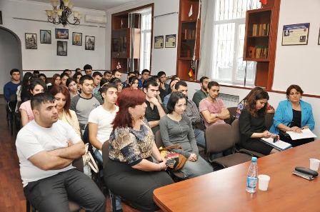 Mətbuat Şurasının sədri BSU-da tələbələrlə görüşüb - FOTO