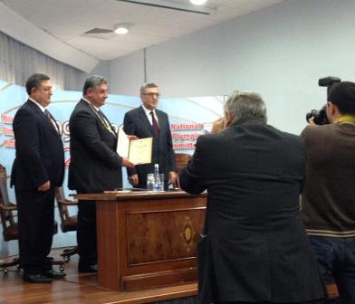 Azad Rəhimov “Olimpiya” ordeni ilə təltif olunub