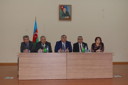 İcra başçısı və deputat sakinlərlə görüşdə problemlərin həllindən danışıblar - FOTO