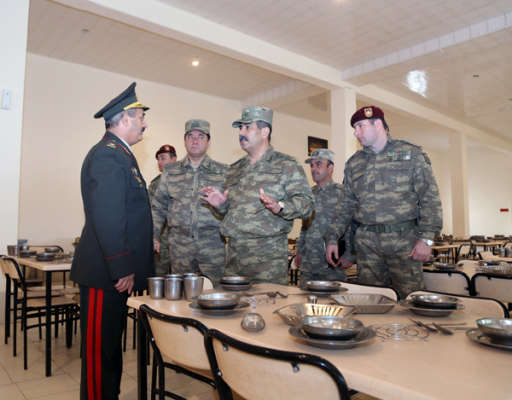  Zakir Həsənov mühəndis-istehkam hərbi hissəsinin döyüşə hazırlıq səviyyəsini yoxlayıb - FOTO
