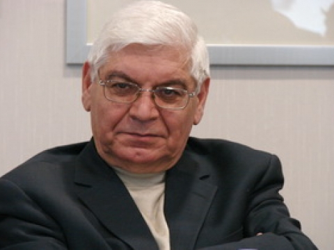 Rafiq Əliyev insan beyninin sirləri haqqında kitab yazıb