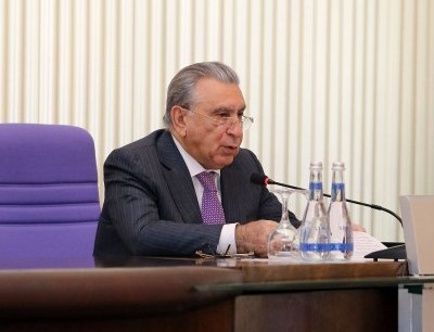 Ramiz Mehdiyev prezidentin tapşırığı ilə icra başçılarının müavinlərini müşavirəyə çağırdı - FOTOLAR