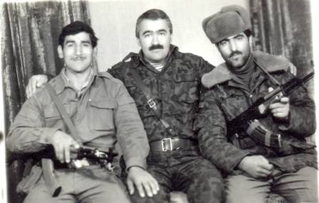 Aydın Mirzəzadə kəlbəcərli girovun ailəsinə baş çəkdi - FOTOLAR