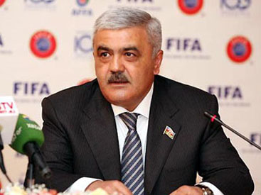 Rövnəq Abdullayev: “Yeni neftayırma zavodunun tikinti meydançası hazırdır”