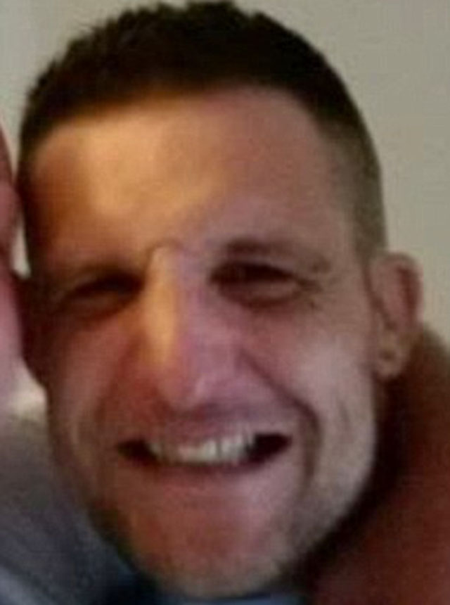 Polis oteldə adamyeyəni öldürdü