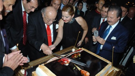 90 yaşını qeyd edən Dəmirəlin hədəfi: “100 yaş günümü görmək istərdim” 