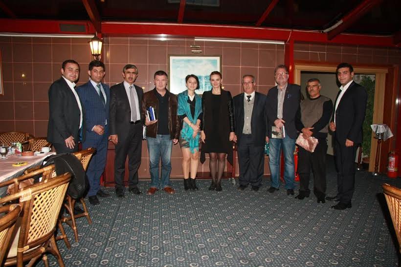 Qənirə Paşayeva Sakariyada jurnalistlərə deyib ki... 