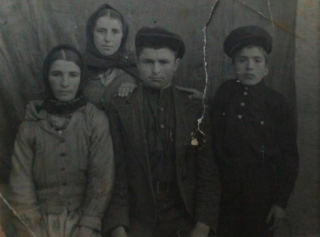 Azərbaycan şair və yazıçılarının uşaqlıq FOTOLARI