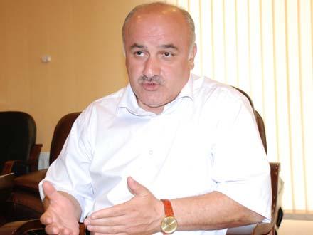Arif Hacılı ƏSƏBİLƏŞDİ: “Sözü olan gəlib özümə desin” 