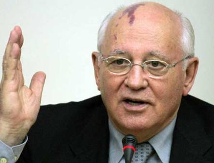 Qorbaçov Obamanı “axsaq ördək” adlandırdı