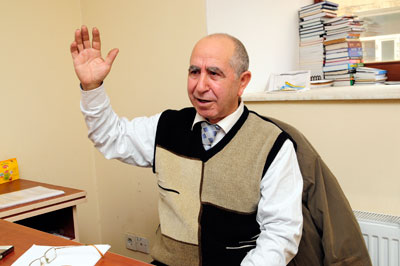 Əməliyyat olunan yazıçının səhhətindən xəbər var 