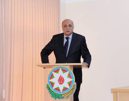 Xankəndi məktəbində təhsil fədaisi Abdulla Qədirov anıldı - FOTOLAR