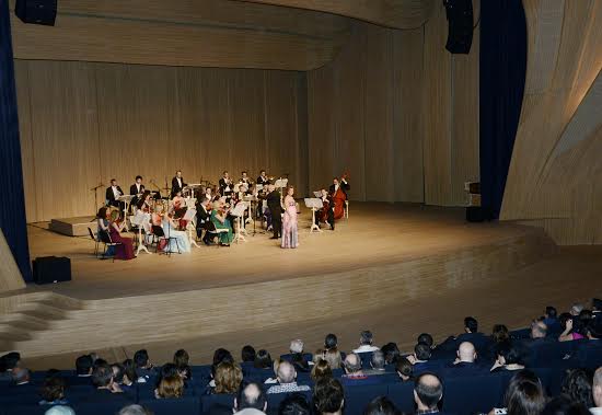 Heydər Əliyev Mərkəzində Vyana klassiklərinin əsərləri səslənib - FOTO