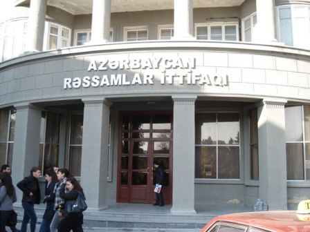 Rəssamlar İttifaqı mediadan niyə qaçır?