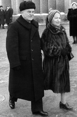 Stalin Molotovun həyat yoldaşını niyə həbs etdirmişdi? - MARAQLI