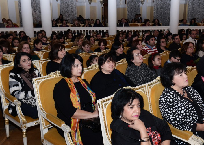 “Azərbaycan qadını” jurnalının təqdimatı keçirilib - FOTO