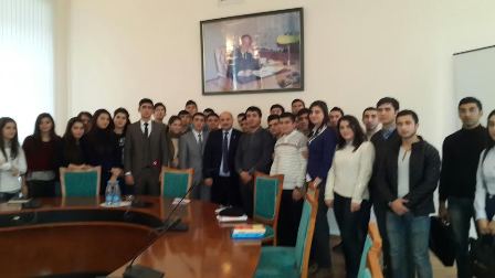 Millət vəkili Prezident təqüdü alan tələbələrlə görüşdü - FOTO