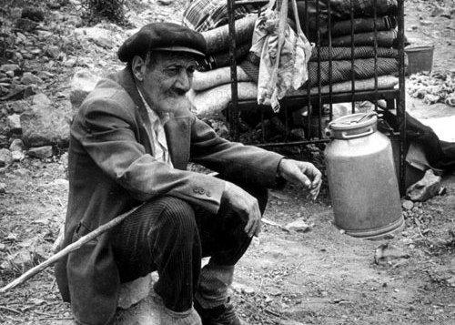 Erməni gülləsindən qaçanları soyuqdan qırmaq istəyirlər
