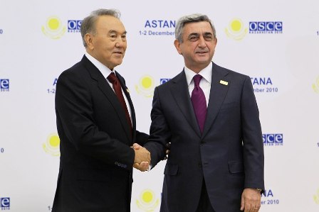 Sərkisyanla Nazarbayev Avrasiya İttifaqında əməkdaşlığı müzakirə ediblər