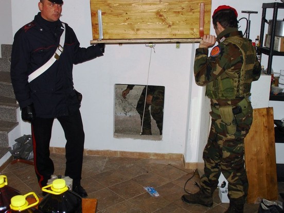 61 mafiya üzvü tutuldu, 30 milyon avro müsadirə olundu 