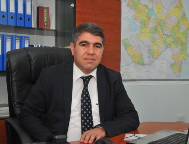 "Yaxın müddətdə manatın məzənnəsi aşağı düşməyəcək" 