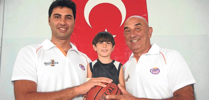 Qürbətin doğma məzarı: İlk hüquq professorumuz, Səməd Vurğunun repressiya olunmuş qohumu - Mustafa ağa Vəkilov 