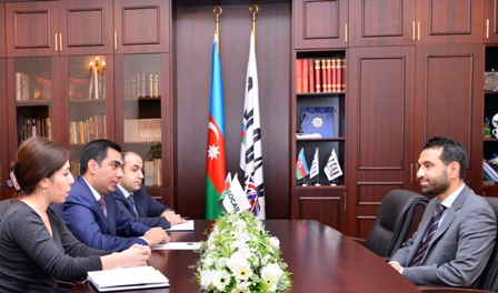 Böyük Britaniya səfiri Bakı Ali Neft Məktəbində olub - FOTO