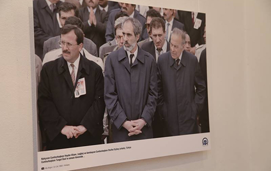 Bakıda Heydər Əliyevlə bağlı fotosərgi açılıb