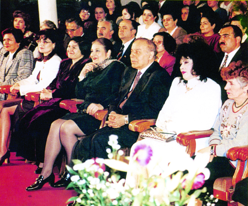 Qəlbimdə daim yaşayan insan – ZEYNƏB XANLAROVA YAZIR