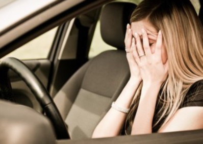 Yol polisi sərxoş qadın sürücülərin adlarını niyə AÇIQLAMIR?