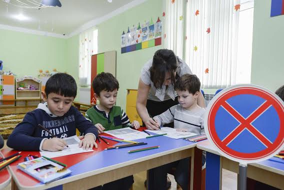 Avtomobil Federasiyasından yol hərəkəti təhlükəsizliyi ilə bağlı sosial layihə - FOTO
