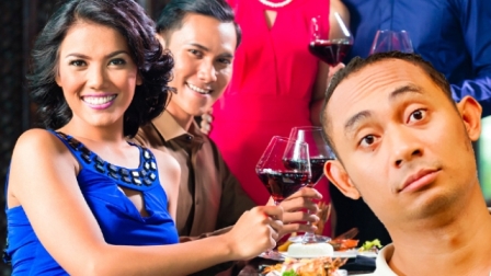 Çin restoranında gözəl müştərilərə pulsuz xidmət ediləcək