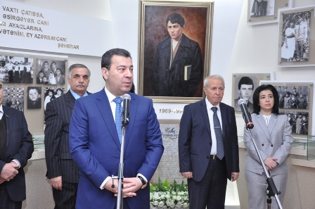 Bakıdakı universitetlərdə 20 Yanvar şəhidləri anılıb - FOTOLAR