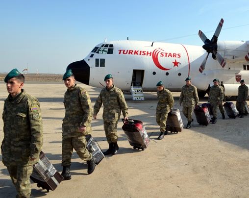39 azərbaycanlı sülhməramlı Bakıya qayıdıb