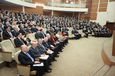 Səlim Müslümov nöqsanlara yol verən vəzifəli şəxsləri cəzalandırdı