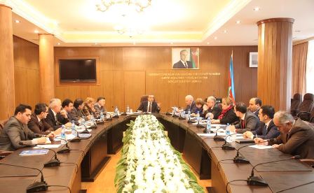 Azay Quliyev iclas keçirdi 