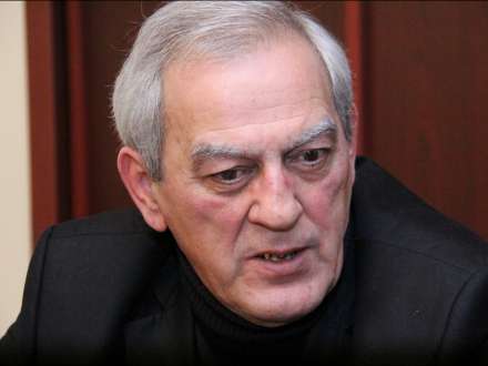 Politoloq Zəfər Quliyev vəfat etdi