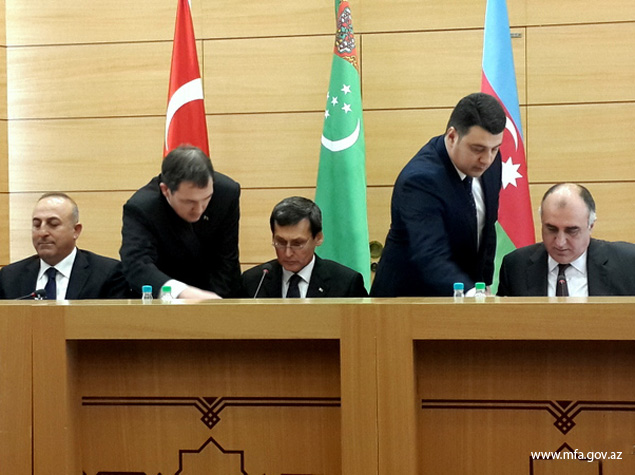 Azərbaycan, Türkmənistan və Türkiyə xarici işlər nazirləri Birgə Bəyanat imzaladılar