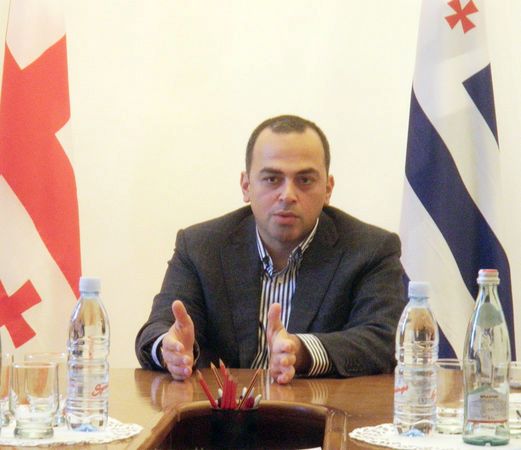 Acariyanın keçmiş hökumət başçısı Ukrayna prezidentinin müşaviri oldu 