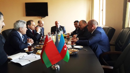 Gəncə Avtomobil Zavodu MAZ-la yeni memorandum imzaladı - FOTOLAR