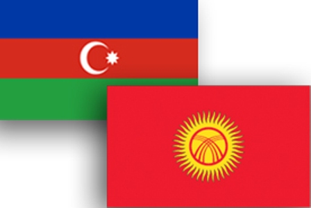 Qırğızıstanın müdafiə naziri Zakir Həsənovla görüşə gəlir 