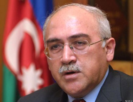 İsa Qəmbər başqanlığa qayıdır 