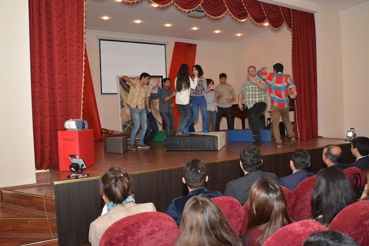 Müəllimlər institutunda “Həyatla oyun»