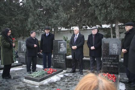 “Ahıl Jurnalistlər” şəhid jurnalistləri yad etdi – FOTO